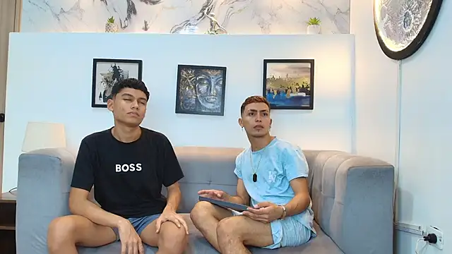 Snapshot of AVENGER_BOYS2026 chatting on February 1, 2026, 2:32 am AVENGER BOYS2026 online show from February 1, 2026, 2:32 am