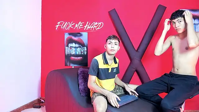 Snapshot of AVENGER_BOYS2026 chatting on February 15, 2026, 1:57 am AVENGER BOYS2026 online show from February 15, 2026, 1:57 am