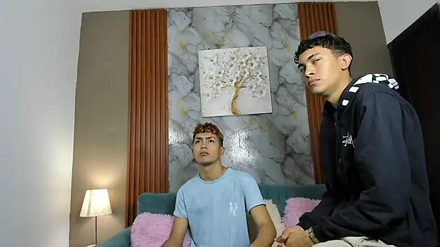 Snapshot of AVENGER_BOYS2026 chatting on February 22, 2026, 1:20 pm AVENGER BOYS2026 online show from February 22, 2026, 1:20 pm