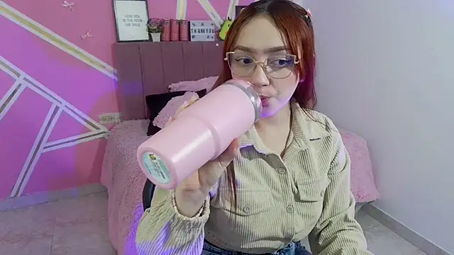 Natasha Romanof18 online show from February 25, 2026, 3:16 am