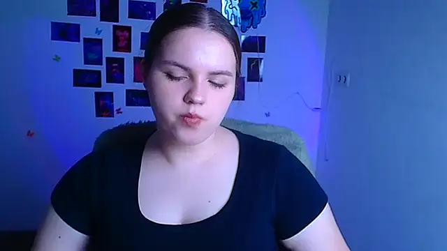 Kitty Mia Kitty online show from March 9, 2026, 6:39 am