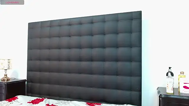 Snapshot of Aliyah_Ramana chatting on January 9, 2026, 1:14 pm Aliyah Ramana online show from January 9, 2026, 1:14 pm