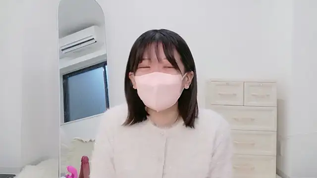 yuruchan  online show from March 4, 2026, 8:31 am