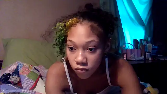 Snapshot of Tamiii420 chatting on January 8, 2026, 2:19 pm Tamiii420 online show from January 8, 2026, 2:19 pm