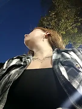 ISABELLA-01  online show from March 9, 2026, 11:31 pm