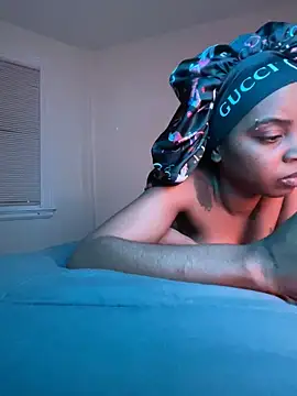 oshun6360 online show from March 16, 2026, 11:42 pm