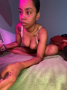 Snapshot of oshun6360 chatting on May 27, 2026, 6:05 pm oshun6360 online show from May 27, 2026, 6:05 pm