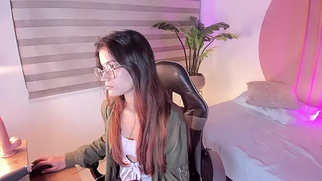 Snapshot of scarlett_rosse_x chatting on January 12, 2026, 2:22 pm scarlett rosse x online show from January 12, 2026, 2:22 pm