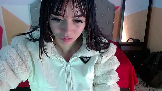 sofiaspring online show from July 17, 2026, 2:02 pm