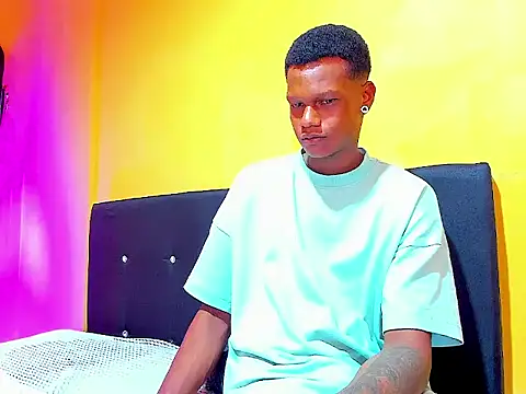 Snapshot of aunstin_mohamme chatting on January 7, 2026, 8:00 pm aunstin mohamme online show from January 7, 2026, 8:00 pm