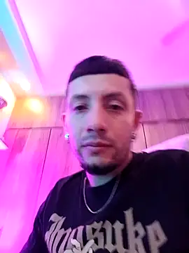 Snapshot of white_boy_li chatting on March 24, 2026, 9:20 pm white boy li online show from March 24, 2026, 9:20 pm