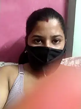 pinkisaha75 online show from April 5, 2026, 2:03 pm