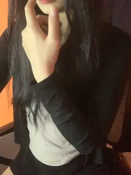 Snapshot of Jennybae23 chatting on February 10, 2026, 6:12 pm Jennybae23 online show from February 10, 2026, 6:12 pm