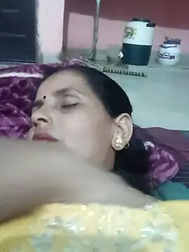 Snapshot of Hasmi_hot09 chatting on May 18, 2026, 5:52 pm Hasmi hot09 online show from May 18, 2026, 5:52 pm