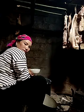 yu--yo online show from February 17, 2026, 10:34 am