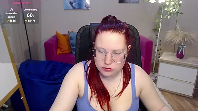 Snapshot of kuri_u chatting on March 31, 2026, 1:11 pm kuri u online show from March 31, 2026, 1:11 pm