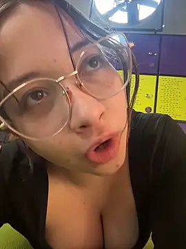 Snapshot of AliciaWhite_nt chatting on June 19, 2026, 9:29 pm AliciaWhite nt online show from June 19, 2026, 9:29 pm