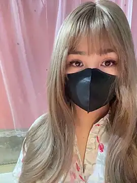 -Violet-t online show from March 29, 2026, 2:17 pm