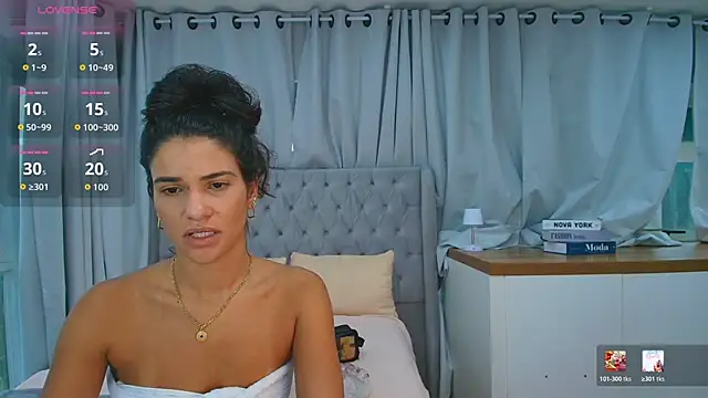 Maxine Spencer online show from March 31, 2026, 7:58 pm