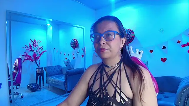 Snapshot of Amber__rouge chatting on February 12, 2026, 3:23 am Amber rouge online show from February 12, 2026, 3:23 am