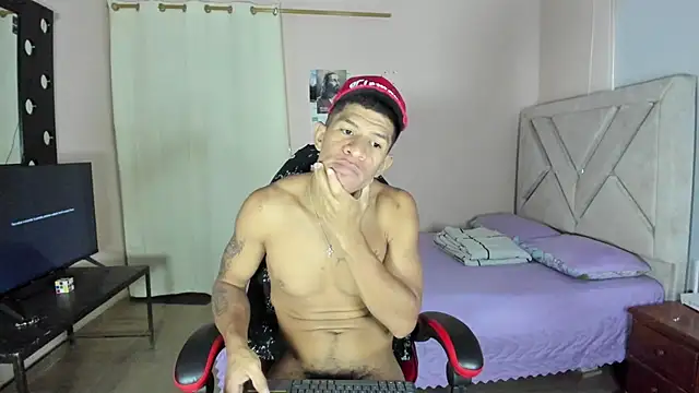 Snapshot of antonio_aguilarx chatting on July 31, 2026, 8:30 pm antonio aguilarx online show from July 31, 2026, 8:30 pm