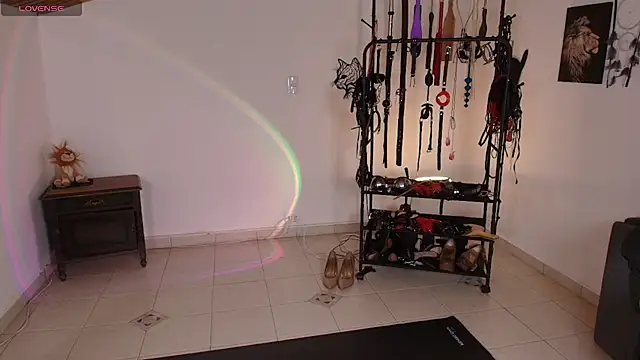 ariannaconnor  online show from May 21, 2026, 1:51 pm