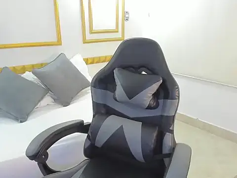 bella fernand online show from February 2, 2026, 7:01 pm