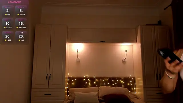 AshleyBlushh online show from February 13, 2026, 9:00 pm