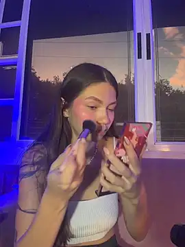 Snapshot of EmmaJhoons chatting on January 17, 2026, 11:37 am EmmaJhoons online show from January 17, 2026, 11:37 am