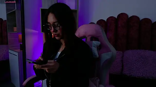 Snapshot of Valery_Jones1 chatting on February 17, 2026, 8:04 pm Valery Jones1 online show from February 17, 2026, 8:04 pm