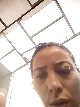 Snapshot of Renata_blue chatting on April 14, 2026, 9:21 pm Renata blue online show from April 14, 2026, 9:21 pm