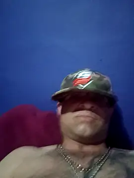 Snapshot of yoguitolokoche chatting on March 4, 2026, 10:54 am yoguitolokoche online show from March 4, 2026, 10:54 am