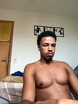 LorenzoBlack27 online show from May 16, 2026, 2:16 pm