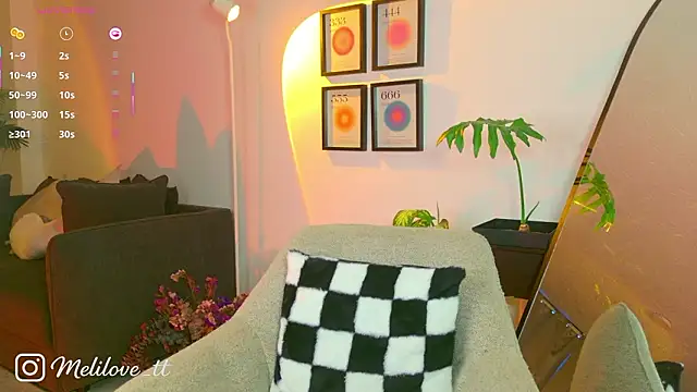 MelyTaylor  online show from February 1, 2026, 9:46 pm