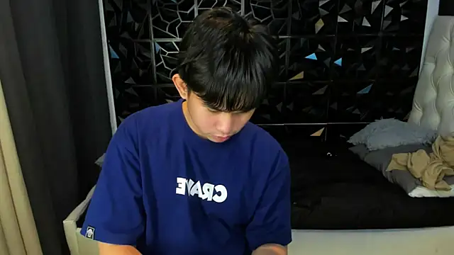 davincihugecock online show from March 21, 2026, 4:32 pm