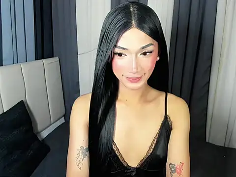 FyangFoxx online show from April 29, 2026, 5:44 am