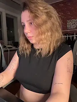 AnnaSeint online show from March 18, 2026, 6:44 pm