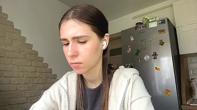 ElsieKuhlmann online show from April 11, 2026, 7:45 am