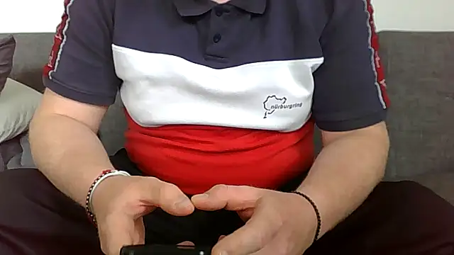 Snapshot of Fat__Slut chatting on May 17, 2026, 8:12 am Fat Slut online show from May 17, 2026, 8:12 am