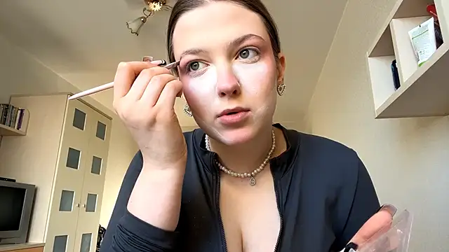 JammieMickiewicz online show from March 5, 2026, 6:09 am