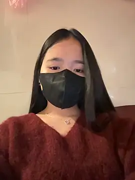 Gwen879 online show from February 10, 2026, 2:37 am