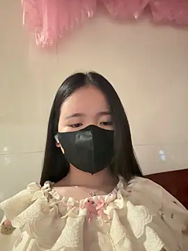 Gwen879 online show from February 11, 2026, 11:43 pm