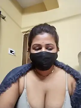 Snapshot of pinkihot23 chatting on February 8, 2026, 7:39 pm pinkihot23 online show from February 8, 2026, 7:39 pm