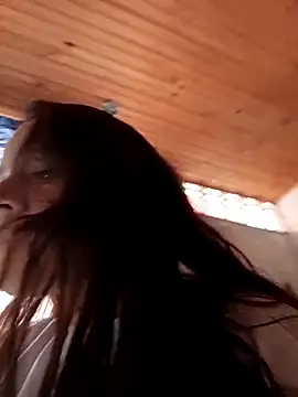 Shanel Lozano online show from March 28, 2026, 8:19 pm