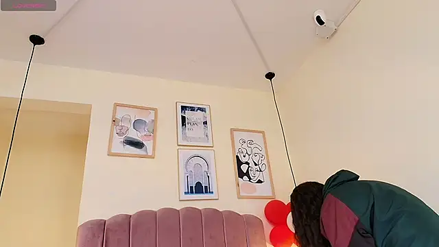 Hanabie  online show from February 24, 2026, 3:15 am