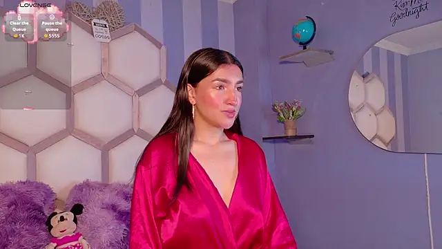 yvi taylor online show from June 1, 2026, 12:40 pm