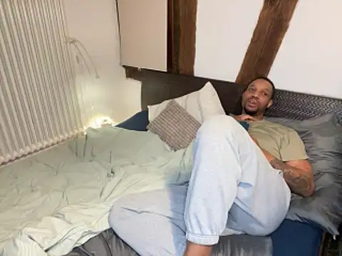 midnight ballerina  online show from February 28, 2026, 10:55 pm