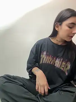 Abriil cutee online show from April 10, 2026, 4:01 pm