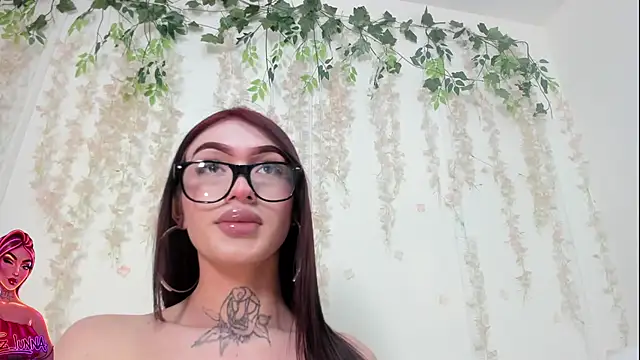 Snapshot of lizz_lunna chatting on July 14, 2026, 12:46 am lizz lunna online show from July 14, 2026, 12:46 am
