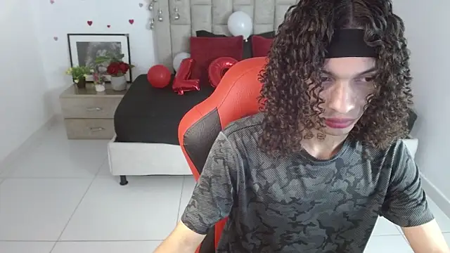 Axel fox77 online show from February 13, 2026, 11:12 pm